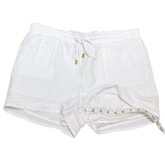La Blanca Seaside Beach Shorts High Waist White Shorts with Lace Trim, Size S? - Picture 9 of 10